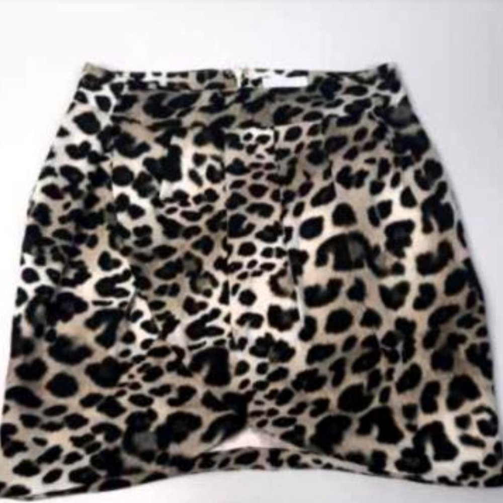 New Leopard Print Miniskirt, Size S